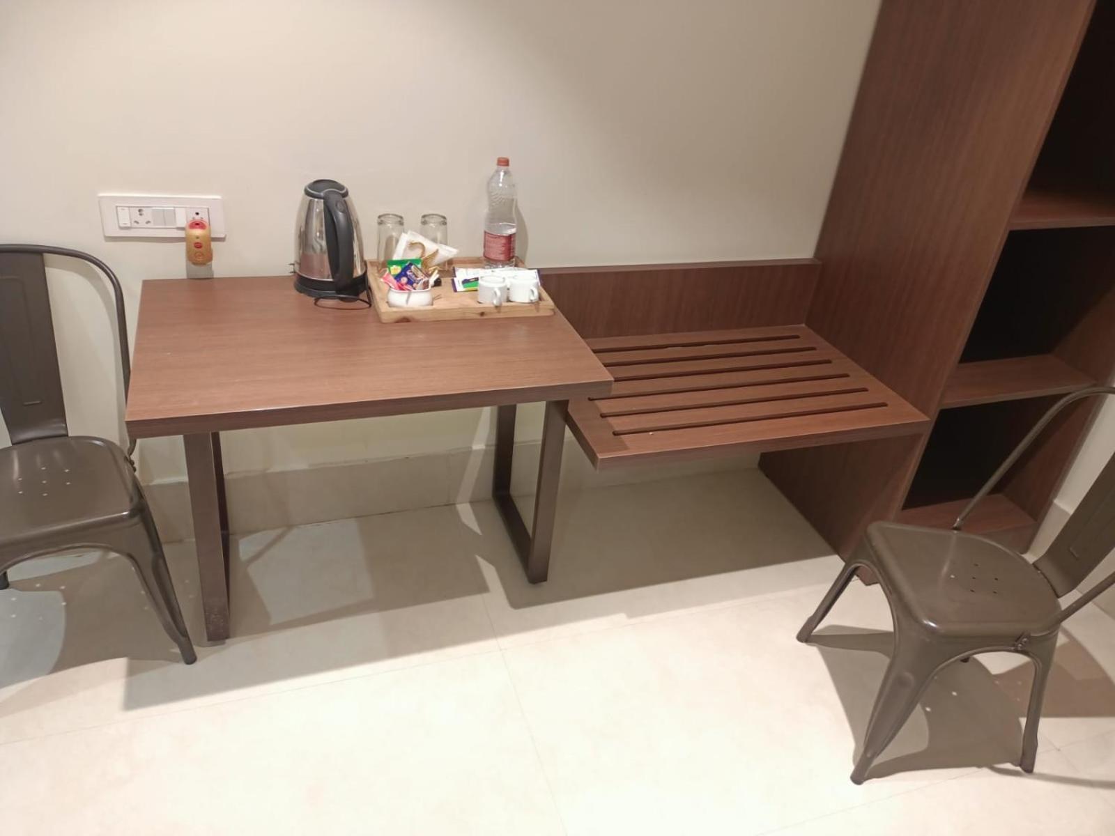 Treebo Elite Residency Belgaum Hotel Buitenkant foto