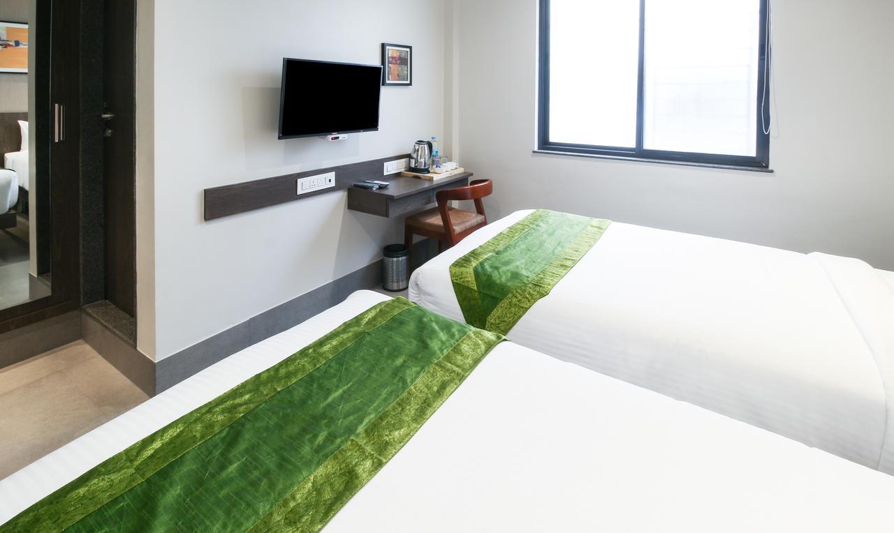 Treebo Elite Residency Belgaum Hotel Buitenkant foto