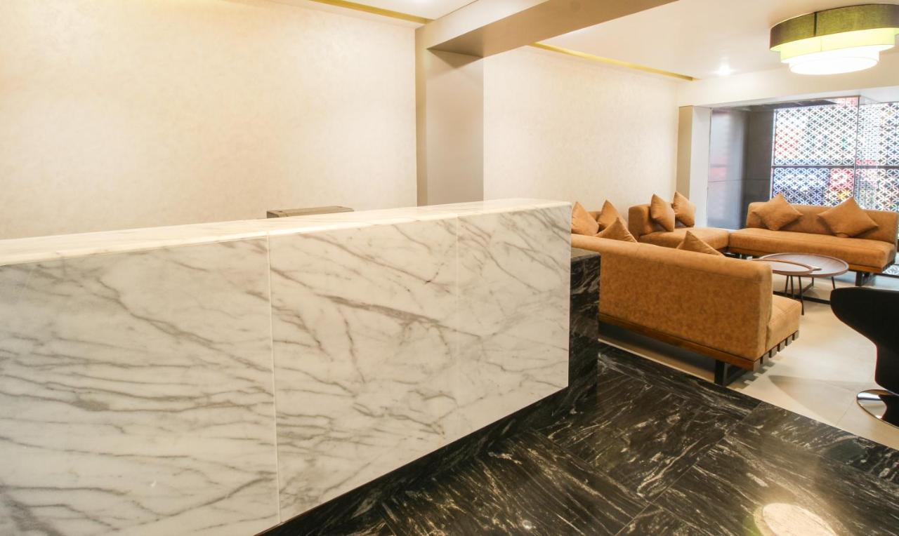 Treebo Elite Residency Belgaum Hotel Buitenkant foto